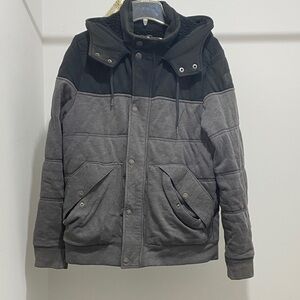Hollister Men's Black and Gray Puffer Jacket